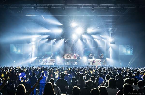 Lightshow bei neuer Show MYSTORIAL von DJ BoBo bei der großen Weltpremiere am 13. Januar 2017 im Europa-Park Rust