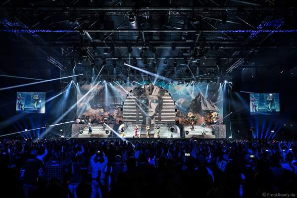 Finale der Show MYSTORIAL von DJ BoBo am 13. Januar 2017 in der neuen Multifunktionshalle des Europa-Park Rust
