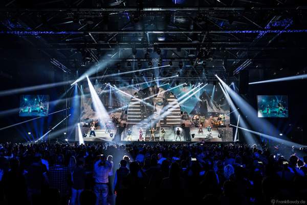 Finale der Show MYSTORIAL von DJ BoBo am 13. Januar 2017 in der neuen Multifunktionshalle des Europa-Park Rust
