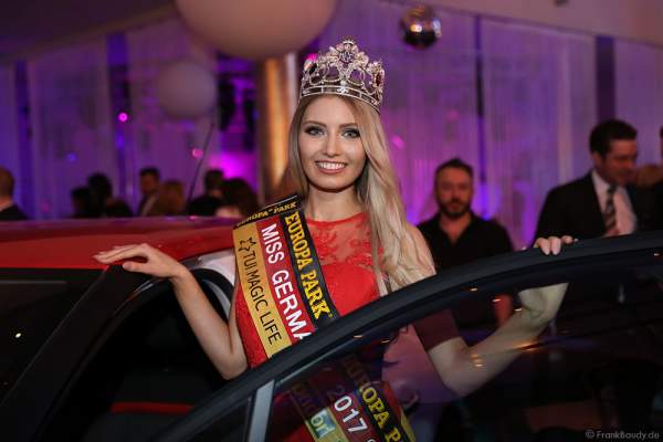 Miss Germany 2017 Soraya Kohlmann bekommt ihr Gewinnerauto im Europa-Park am 18. Februar 2017
