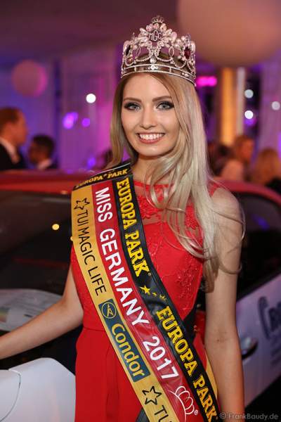 Miss Germany 2017 Soraya Kohlmann bekommt ihr Gewinnerauto im Europa-Park am 18. Februar 2017