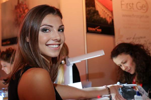 3. Miss Germany 2017 Sarah Strauß (Miss Bremen 2017) Backstage bei den Vorbereitungen zur Miss Germany 2017 Wahl im Europa-Park am 18. Februar