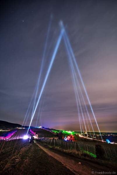 Leuchtende Weinbergnacht 2017 mit Himmelsstrahler (Skybeamer) in Bad Dürkheim