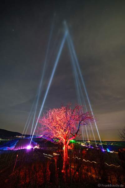 Leuchtende Weinbergnacht 2017 mit Himmelsstrahler (Skybeamer) in Bad Dürkheim