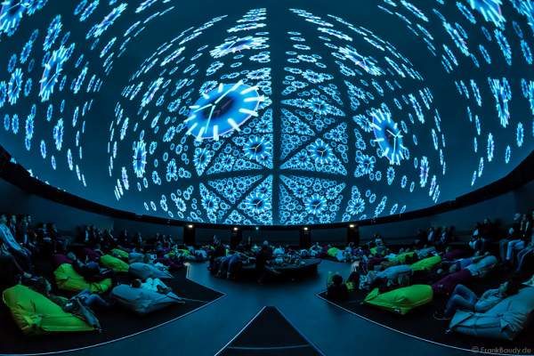 The Secrets of Gravity - From Europe to Space im 360 Grad-Kino TRAUMZEIT-DOME, Europa-Park 2017