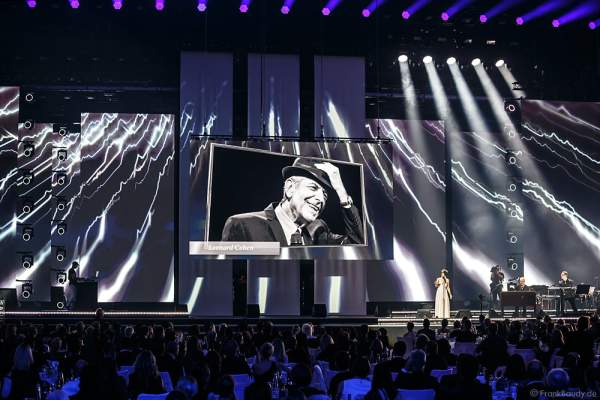 Auftritt der Sängerin Love Newkirk beim PRG Live Entertainment Award (LEA) 2017 in der Festhalle in Frankfurt