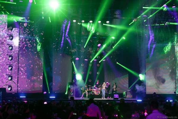 Konzertauftritt von Lina Larissa Strahl beim PRG Live Entertainment Award (LEA) 2017 in der Festhalle in Frankfurt