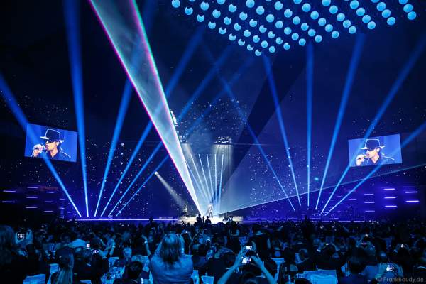 Konzertauftritt Udo Lindenberg beim PRG Live Entertainment Award (LEA) 2017 in der Festhalle in Frankfurt