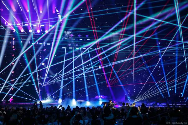 Konzertauftritt Udo Lindenberg beim PRG Live Entertainment Award (LEA) 2017 in der Festhalle in Frankfurt