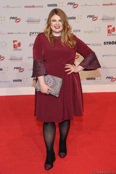 Sängerin Alina Wichmann beim PRG Live Entertainment Award (LEA) 2017 in der Festhalle in Frankfurt