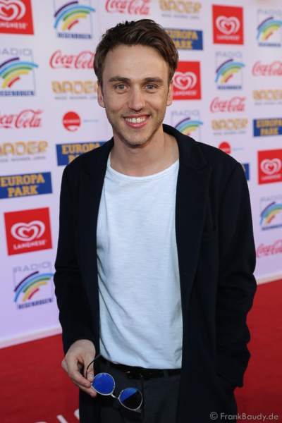 Clueso (Thomas Hübner) beim Radio Regenbogen Award 2017 am 07. April in der Europa-Park Arena in Rust