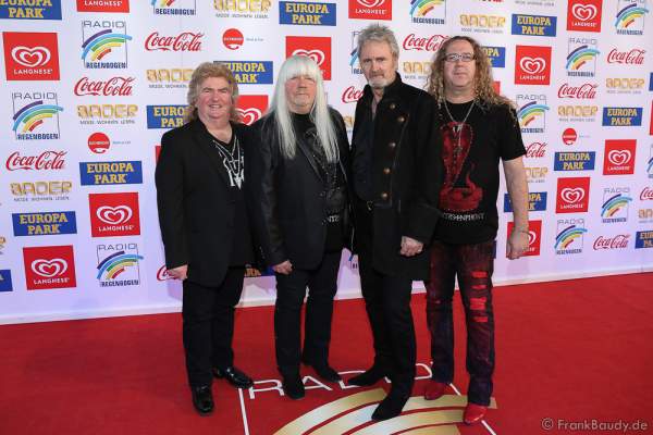 The Sweet (Bruce Bisland, Andy Scott, Pete Lincoln, Tony O'Hora) beim Radio Regenbogen Award 2017 am 07. April in der Europa-Park Arena in Rust
