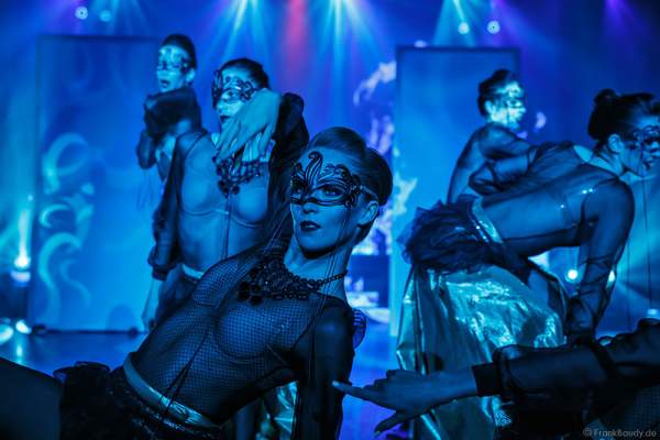 Europa-Park Showballett beim Opening der Party-Show Night.Beat.Angels 2017 im barocken Teatro dell’Arte - Europa-Park