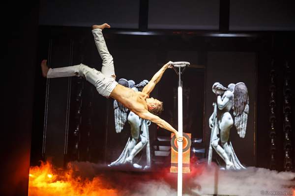 Anton Yashchuk bei der Party-Show Night.Beat.Angels 2017 im Europa-Park