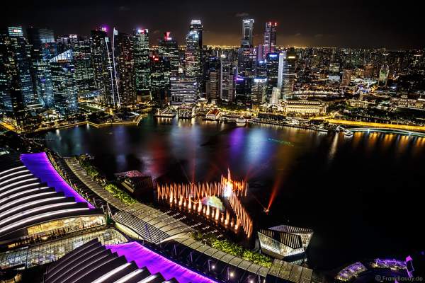 New light and water show SPECTRA with dancing water fountains, water screens and laser at Marina Bay Sands Singapore
