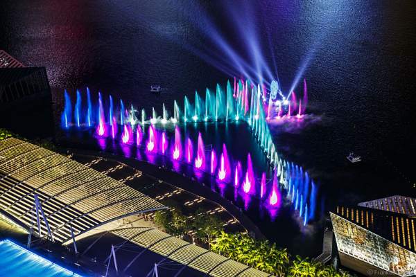 New light and water show SPECTRA with dancing water fountains, water screens and laser at Marina Bay Sands Singapore