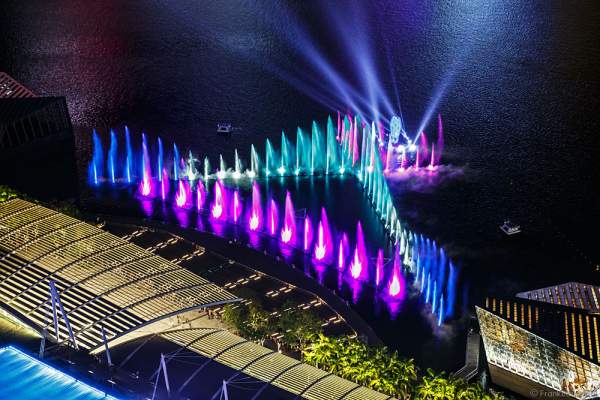 New light and water show SPECTRA with dancing water fountains, water screens and laser at Marina Bay Sands Singapore