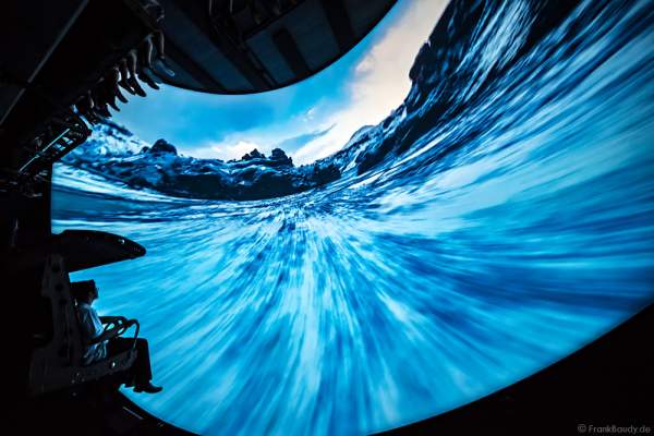 Innenaufnahmen und Filmbilder des größten Flying Theater Europas VOLETARIUM bei der Einweihung am 1. Juni 2017 im Europa-Park