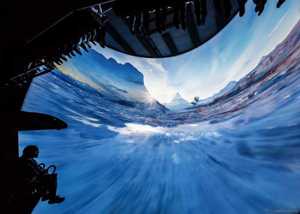 Innenaufnahmen und Filmbilder des größten Flying Theater Europas VOLETARIUM bei der Einweihung am 1. Juni 2017 im Europa-Park