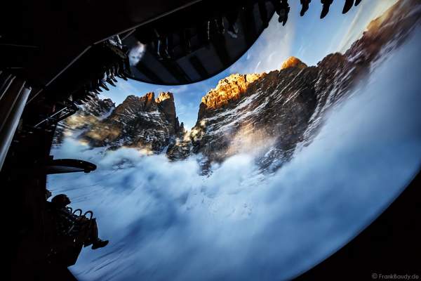 Innenaufnahmen und Filmbilder des größten Flying Theater Europas VOLETARIUM bei der Einweihung am 1. Juni 2017 im Europa-Park