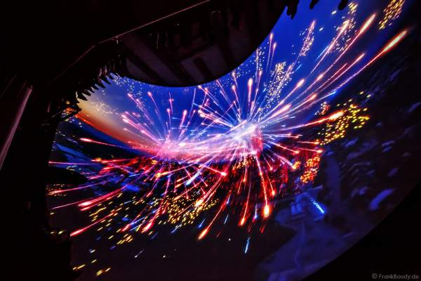 Innenaufnahmen und Filmbilder des größten Flying Theater Europas VOLETARIUM bei der Einweihung am 1. Juni 2017 im Europa-Park