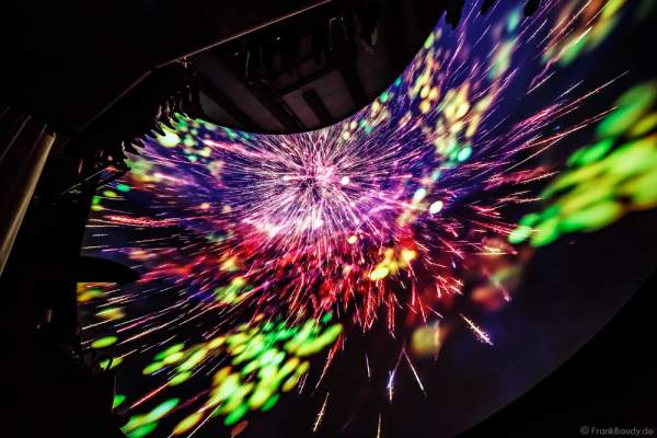 Innenaufnahmen und Filmbilder des größten Flying Theater Europas VOLETARIUM bei der Einweihung am 1. Juni 2017 im Europa-Park