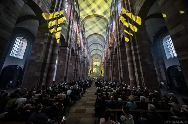 Glaubensfeuer im Dom zu Speyer am Pfingstsonntag (4. Juni 2017) zur 200-Jahr-Feier der Neugründung des Bistum Speyer
