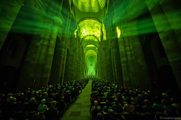 Glaubensfeuer im Dom zu Speyer am Pfingstsonntag (4. Juni 2017) zur 200-Jahr-Feier der Neugründung des Bistum Speyer