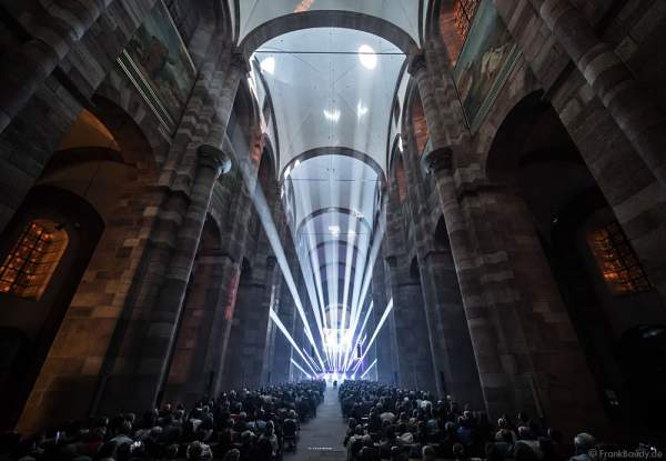 Glaubensfeuer im Dom zu Speyer am Pfingstsonntag (4. Juni 2017) zur 200-Jahr-Feier der Neugründung des Bistum Speyer