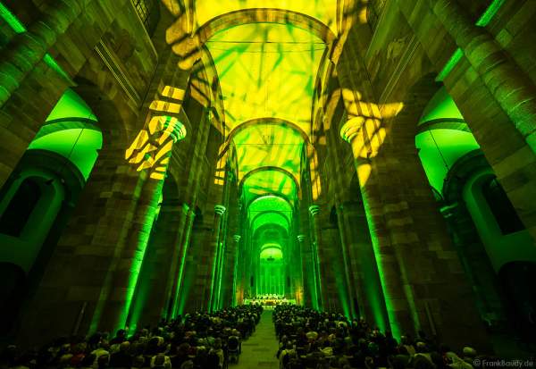 Glaubensfeuer im Dom zu Speyer am Pfingstsonntag (4. Juni 2017) zur 200-Jahr-Feier der Neugründung des Bistum Speyer