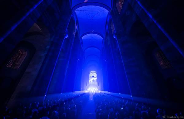 Glaubensfeuer im Dom zu Speyer am Pfingstsonntag (4. Juni 2017) zur 200-Jahr-Feier der Neugründung des Bistum Speyer