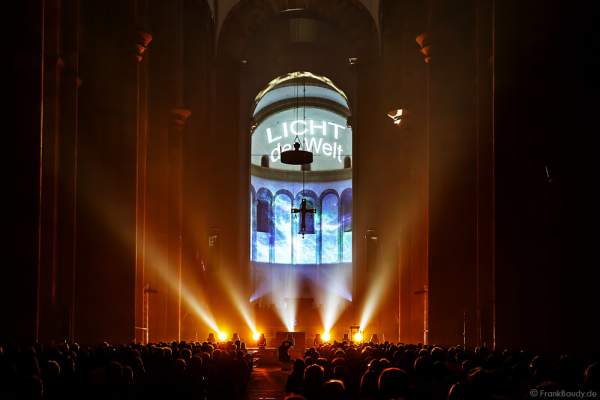 Glaubensfeuer im Dom zu Speyer am Pfingstsonntag (4. Juni 2017) zur 200-Jahr-Feier der Neugründung des Bistum Speyer