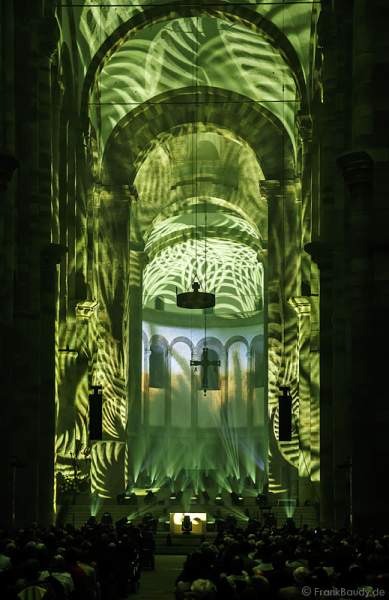 Glaubensfeuer im Dom zu Speyer am Pfingstsonntag (4. Juni 2017) zur 200-Jahr-Feier der Neugründung des Bistum Speyer