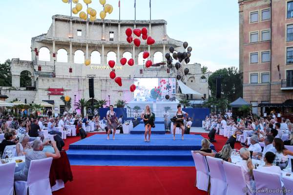 Team Deutschland Camilla Schenkel, Soraya Kohlmann und Nina Kiehnle beim 2. Europäischen Missen TEAM-Cup am 6. Juli 2017 im Europa-Park in Rust