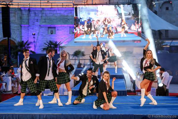 Das Europa-Park Showballett beim 2. Europäischen Missen TEAM-Cup am 6. Juli 2017 im Europa-Park in Rust