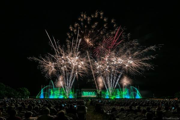 ORSOphilharmonic mit Sound of Cinema beim Festival-Vents-d-Est mit Wassershow und Feuerwerk bei Art et Lumière 2017 in Furdenheim