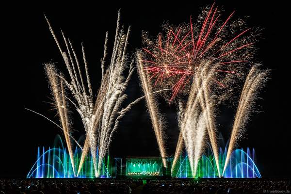 ORSOphilharmonic mit Sound of Cinema beim Festival-Vents-d-Est mit Wassershow und Feuerwerk bei Art et Lumière 2017 in Furdenheim