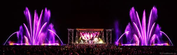 Konzert mit Patricia Kaas beim Festival-Vents-d-Est mit Wassershow bei Art et Lumière 2017 in Furdenheim