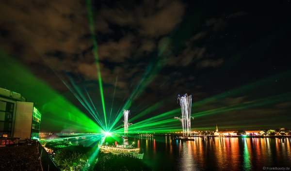 Brillantes Feuerwerk mit Lasershow bei den Mainzer Sommerlichter 2017