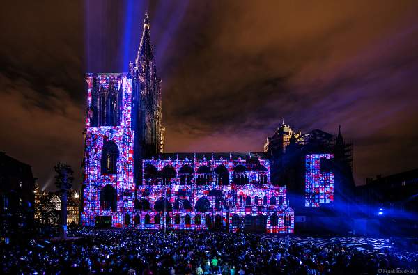 Lichtshow am Straßburger Münster beim Sommerfestival 2017 - Liebfrauenmünster - Cathédrale Notre-Dame