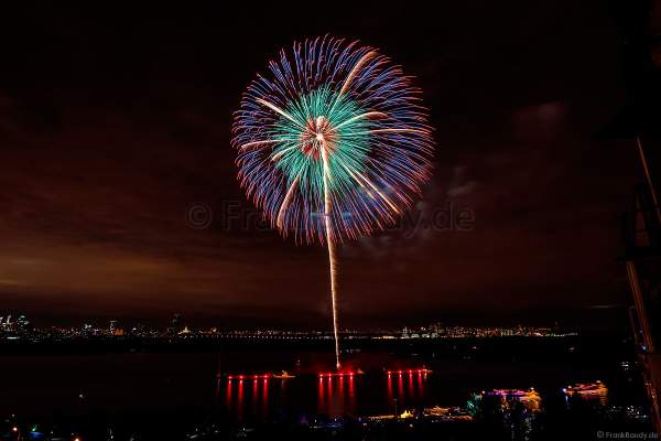 Japanese Hanabi fireworks at the closing ceremony of CIRCLE OF LIGHT 2017 in Moscow on Strogino Lake