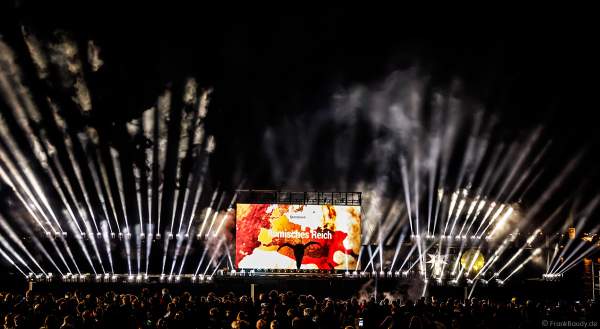 Schattentheater der Gruppe Die Mobilés bei der Abschlussfeier am Tag der Deutschen Einheit 2017 auf dem Rhein in Mainz