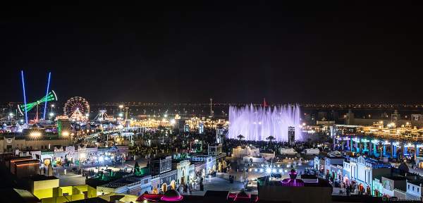 Imposante Wassershow am Abend beim Sheikh Zayed Heritage Festival 2017/2018 in Abu Dhabi