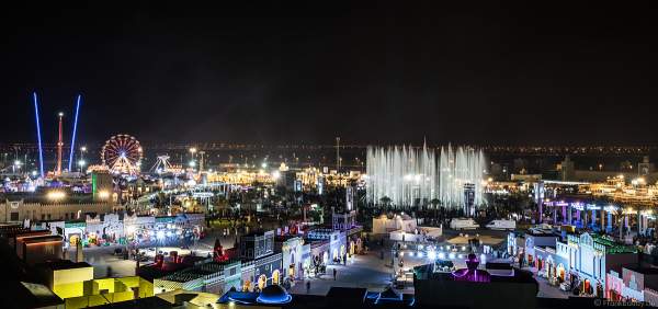 Magnificent water show in the evening at the Sheikh Zayed Heritage Festival 2017/2018 in Abu Dhabi