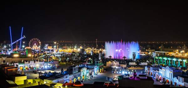 Magnificent water show in the evening at the Sheikh Zayed Heritage Festival 2017/2018 in Abu Dhabi