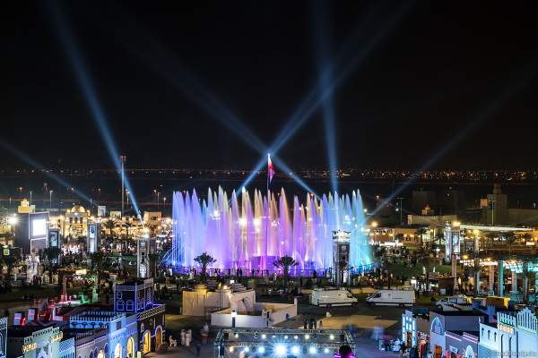 Magnificent water show in the evening at the Sheikh Zayed Heritage Festival 2017/2018 in Abu Dhabi