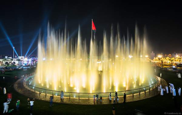 Magnificent water show in the evening at the Sheikh Zayed Heritage Festival 2017/2018 in Abu Dhabi