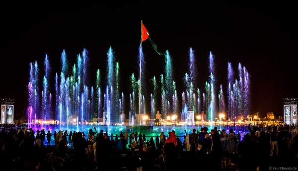 Magnificent water show in the evening at the Sheikh Zayed Heritage Festival 2017/2018 in Abu Dhabi
