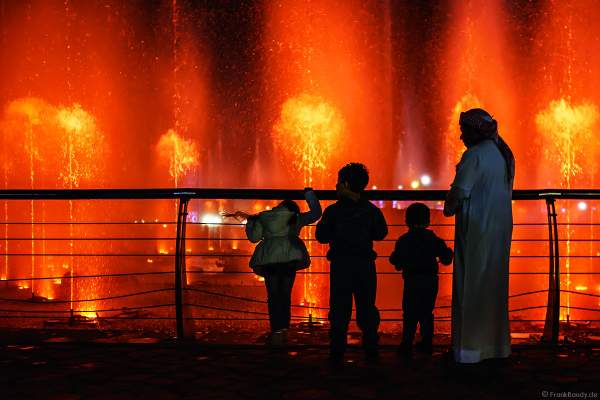 Magnificent water show in the evening at the Sheikh Zayed Heritage Festival 2017/2018 in Abu Dhabi