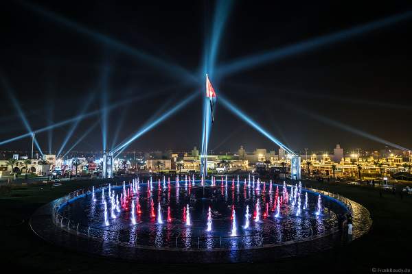 Imposante Wassershow am Abend beim Sheikh Zayed Heritage Festival 2017/2018 in Abu Dhabi